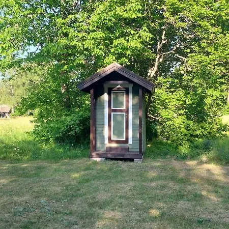Jaagu Majad * Suuremoisa (Saaremaa)