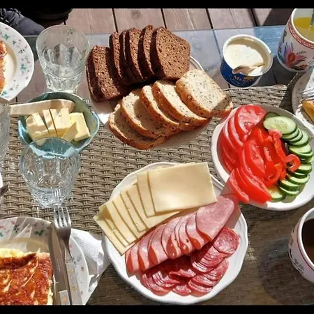 Jaagu Majad Suuremoisa (Saaremaa)