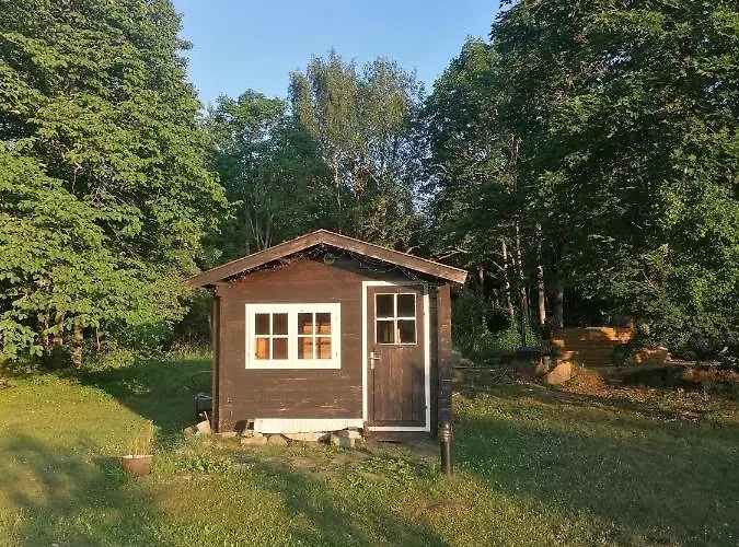 Jaagu Majad Camping *